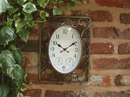 Horloge en Métal Décorée pour Jardin